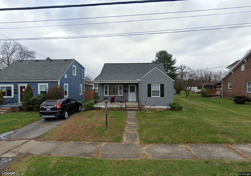 402 Washington Ave, Wyoming, PA 18644 - photo 1