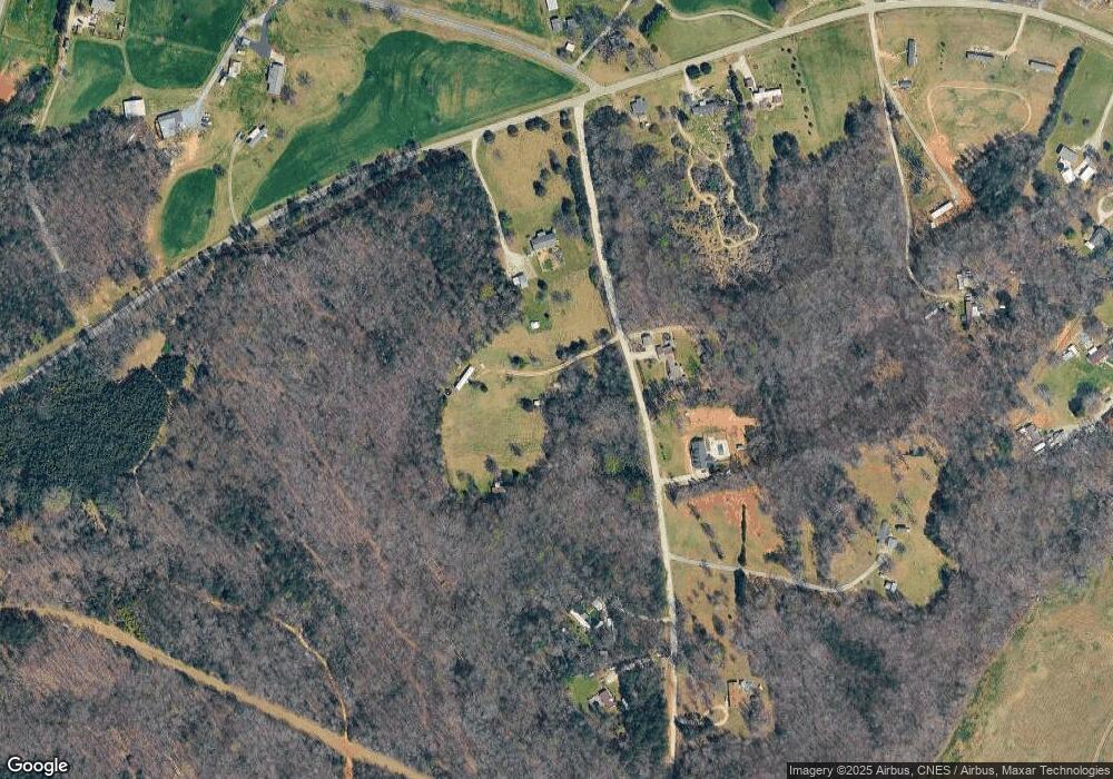 928 Willis Farm Rd, Clover, SC 29710 - photo 1