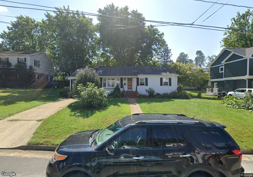 6519 Thirty Second St, Falls Church, VA 22046 - photo 1