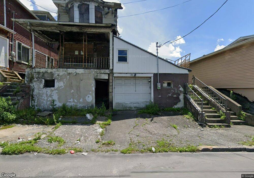 40 W Water St, Coaldale, PA 18218 - photo 1