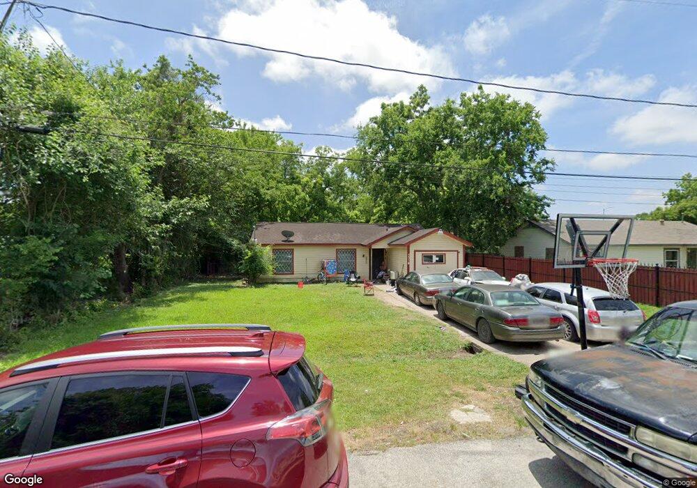 7310 Philibert Ln, Houston, TX 77028 - photo 1