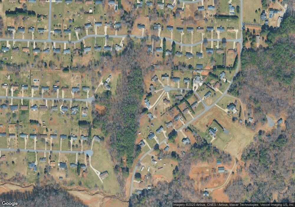 129 Fawnwood Dr, Statesville, NC 28625 - photo 1