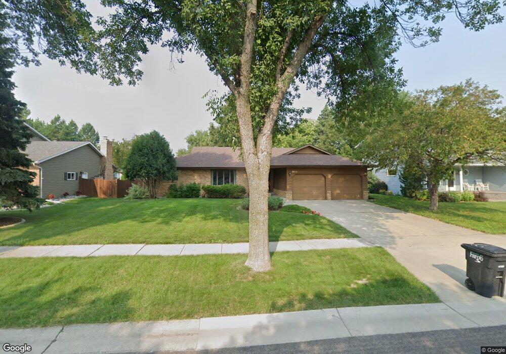 3102 Maple St N, Fargo, ND 58102 - photo 1