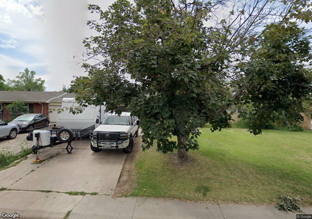 575 Moline St, Aurora, CO 80010 - photo 1