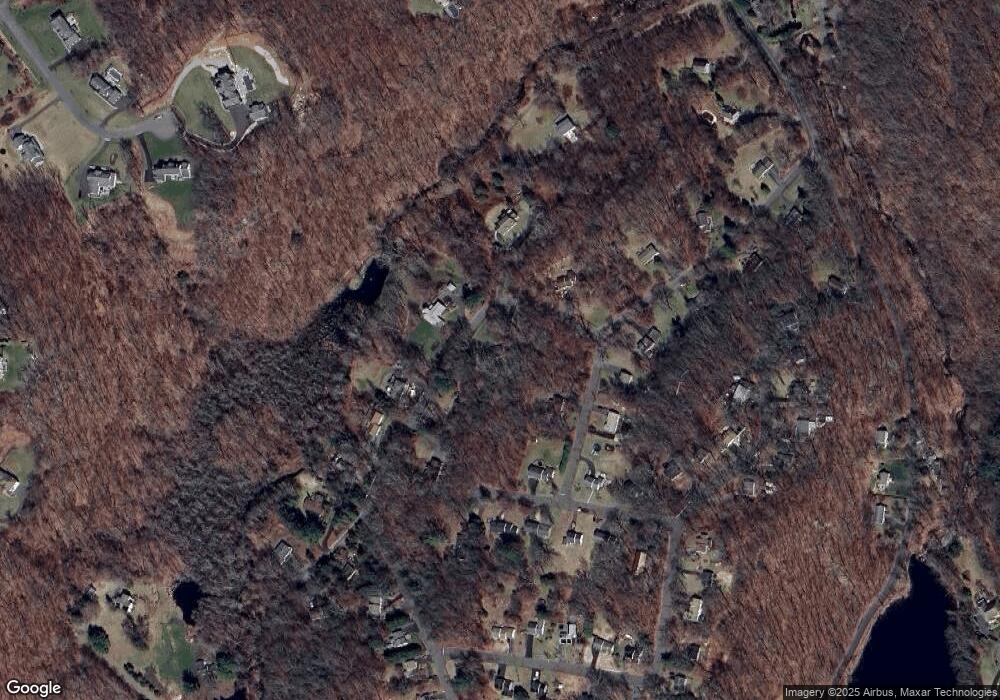 3 Fern Ln, Newtown, CT 06470 - photo 1