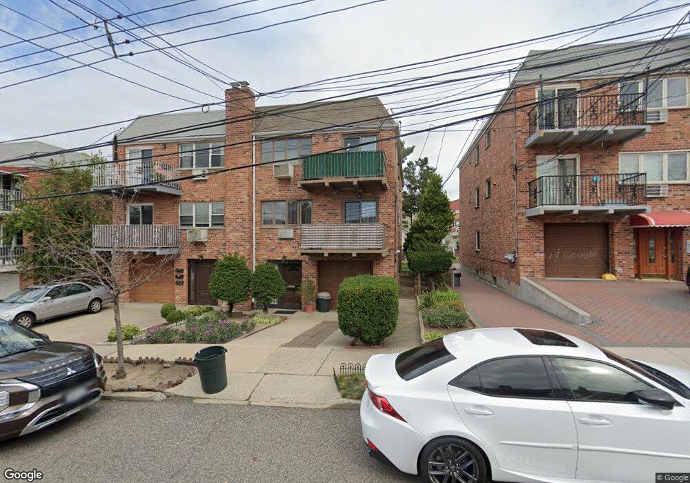 7417 58th Ave, Middle Village, NY 11379 - photo 1