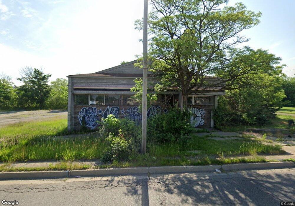 6204 N Saginaw St, Flint, MI 48505 - photo 1