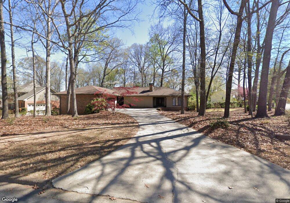 250 Saddle Creek Ln, Roswell, GA 30076 - photo 1