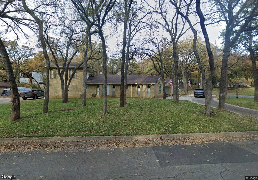 3906 Shady Creek Dr, Euless, TX 76040 - photo 1