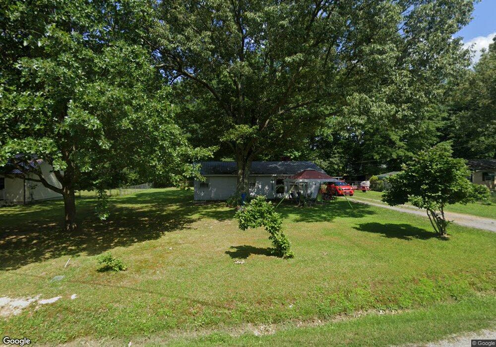 1302 Kingsway Ln, Manchester, TN 37355 - photo 1