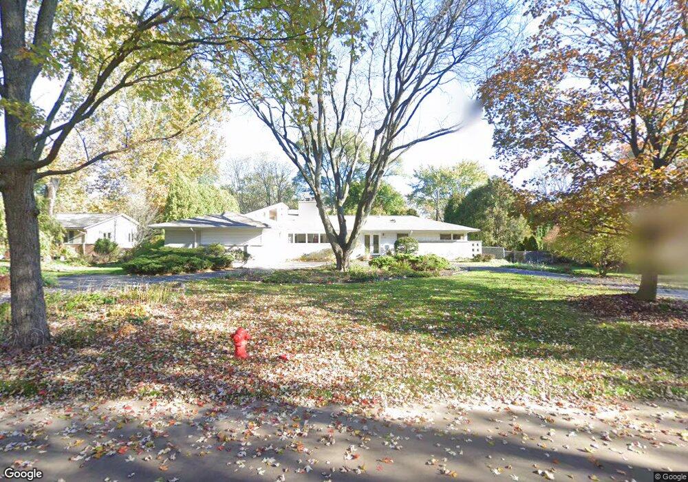 2748 Heathfield Rd, Bloomfield Hills, MI 48301 - photo 1