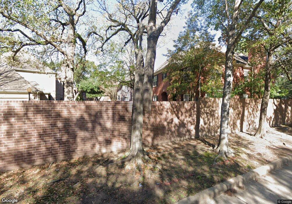 207 Sugarberry Cir, Houston, TX 77024 - photo 1