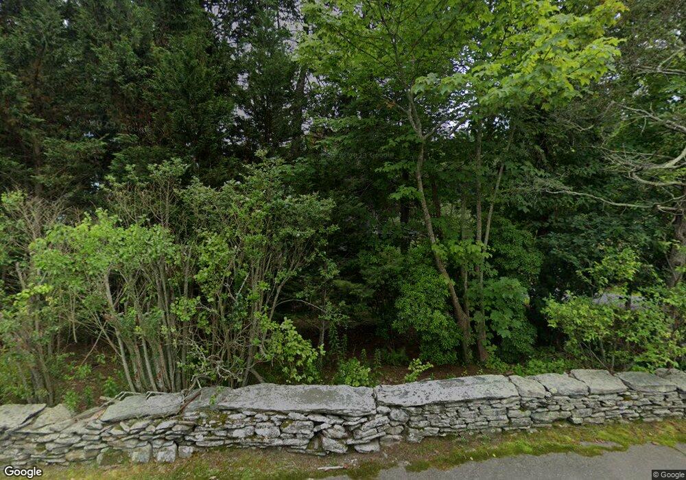 1446 Wapping Rd, Middletown, RI 02842 - photo 1