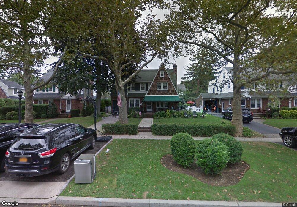 17 Jefferson St, Garden City, NY 11530 - photo 1