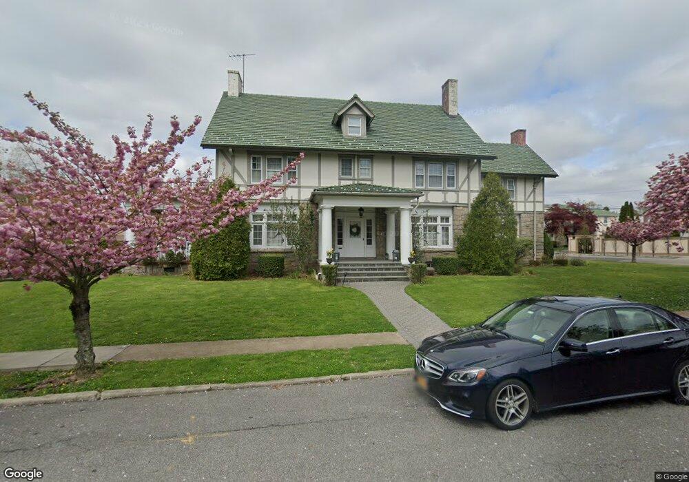 21 Outlook Ave, Yonkers, NY 10710 - photo 1