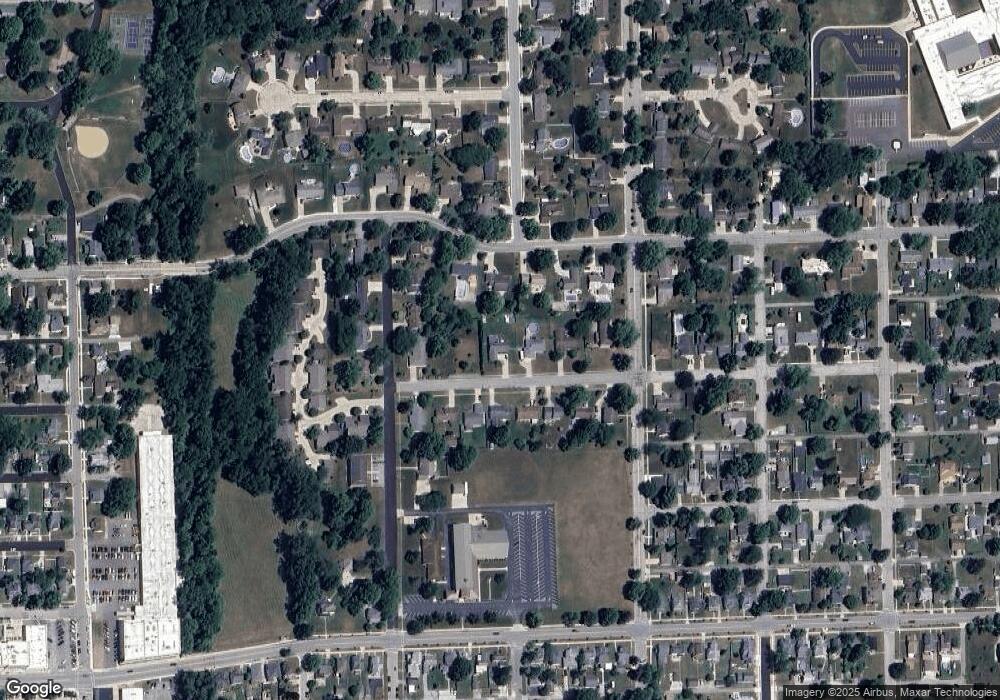 612 E 3rd St, Auburn, IN 46706 - photo 1