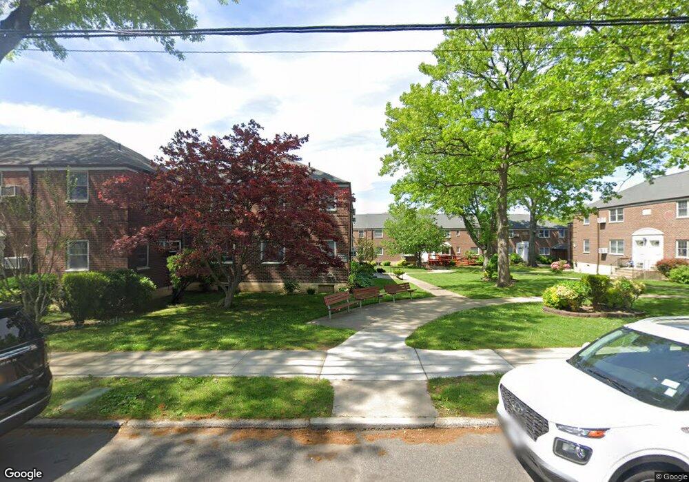 25217 60th Ave, Little Neck, NY 11362 - photo 1