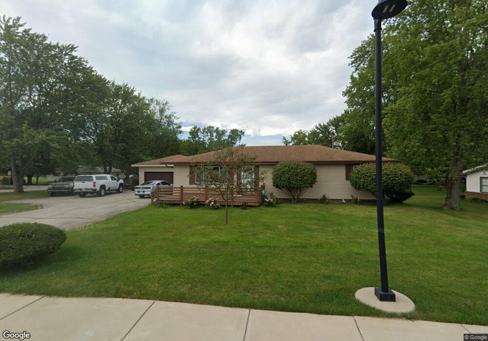 600 E Burrell Dr, Crown Point, IN 46307 - photo 1