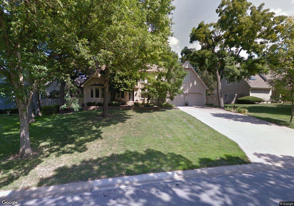 8405 Richards Rd, Lenexa, KS 66215 - photo 1