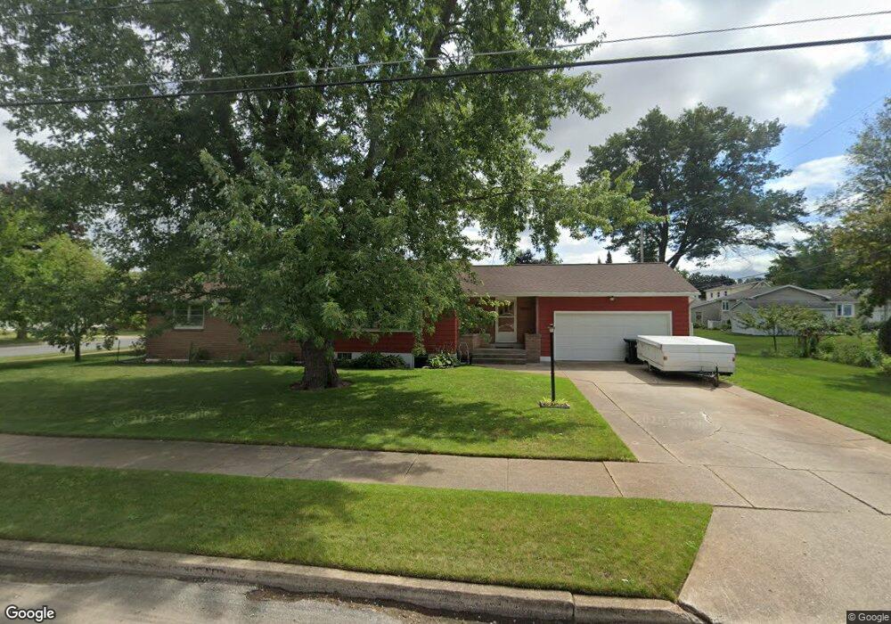 1603 32nd Ave, Menominee, MI 49858 - photo 1