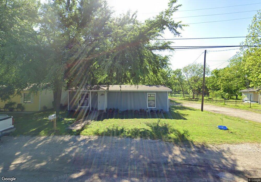 701 S Taylor St, Gainesville, TX 76240 - photo 1