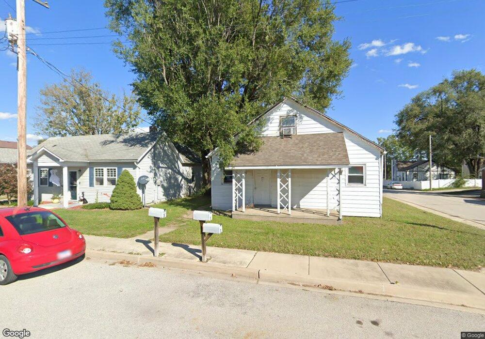 122 S Donk Ave, Maryville, IL 62062 - photo 1