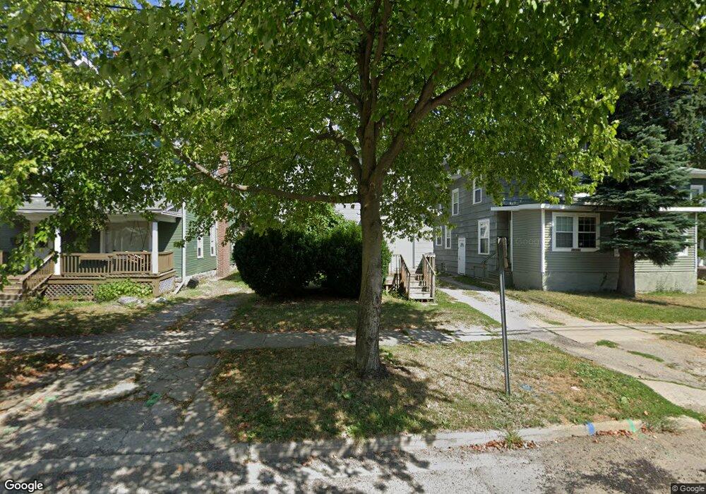 522 N Walnut St unit Lower, Lansing, MI 48933 - photo 1