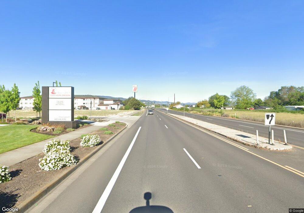 4900 Biddle Rd, Central Point, OR 97502 - photo 1