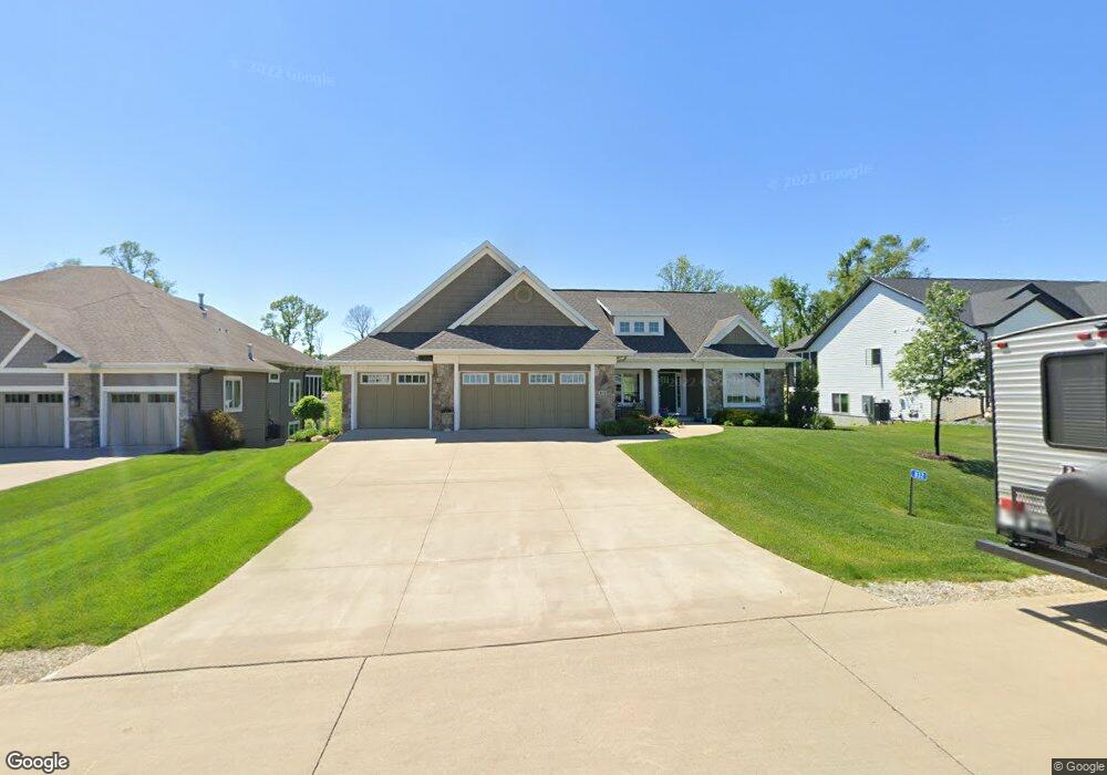 832 Tumble Grass Ct SE, Cedar Rapids, IA 52403 - photo 1