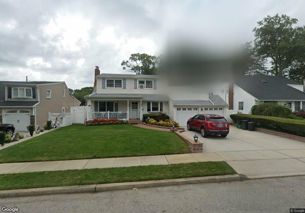 3863 Maplewood Dr, Seaford, NY 11783 - photo 1