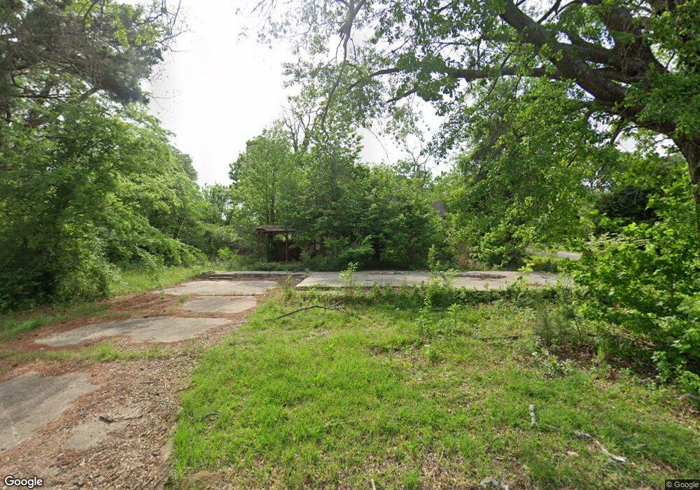 1009 Whitaker St, Texarkana, TX 75501 - photo 1