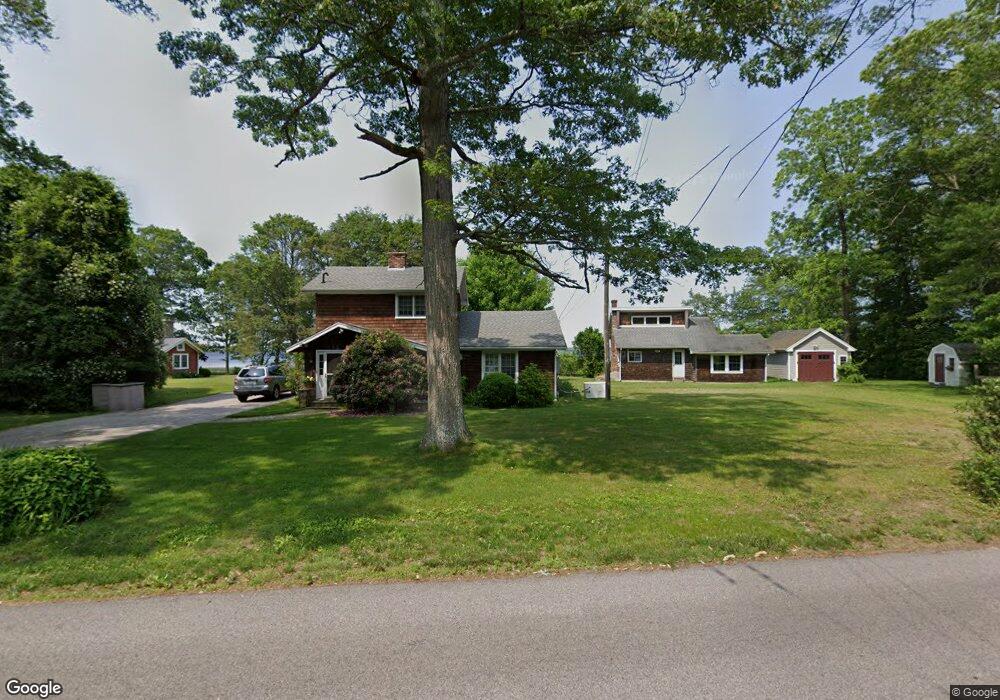 709 Wordens Pond Rd, Wakefield, RI 02879 - photo 1