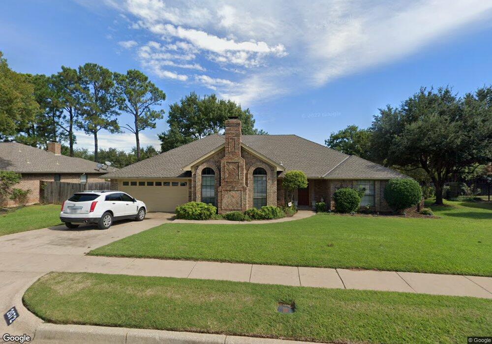 2072 Parkridge Dr, Hurst, TX 76054 - photo 1