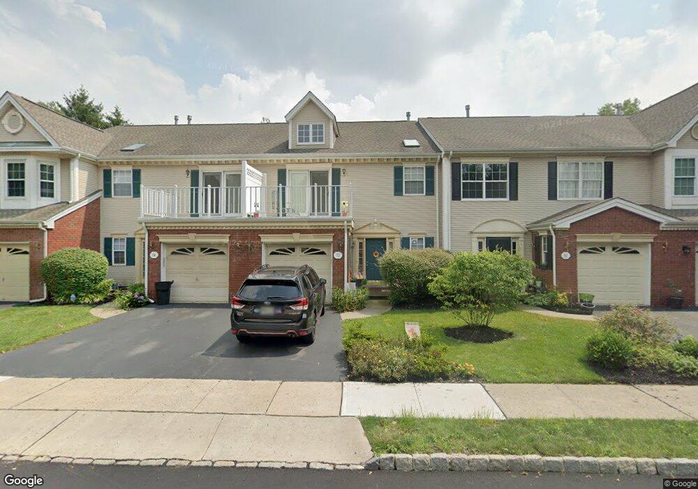 54 Sapphire Ln unit 432, Franklin Park, NJ 08823 - photo 1