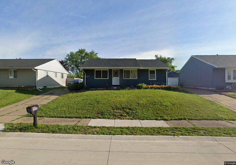 1920 W 54th St, Davenport, IA 52806 - photo 1