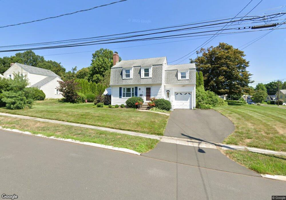 6 Taylor Rd, West Hartford, CT 06110 - photo 1