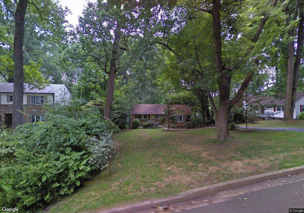 3829 Birchwood Rd, Falls Church, VA 22041 - photo 1