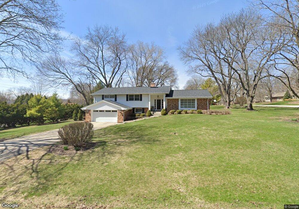 1615 Notre Dame Blvd, Elm Grove, WI 53122 - photo 1