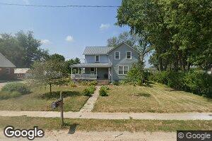 202 N Main St, Donahue, IA 52746