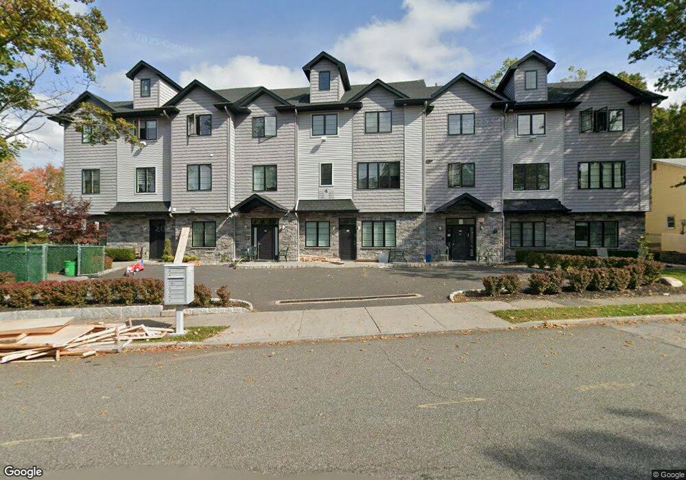 4 Roman Blvd, Monsey, NY 10952 - photo 1