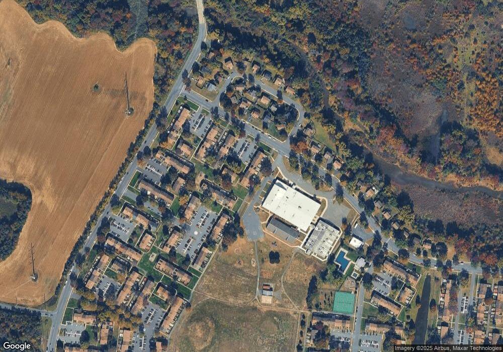 11 Twin Rivers Dr N unit M, East Windsor, NJ 08520 - photo 1