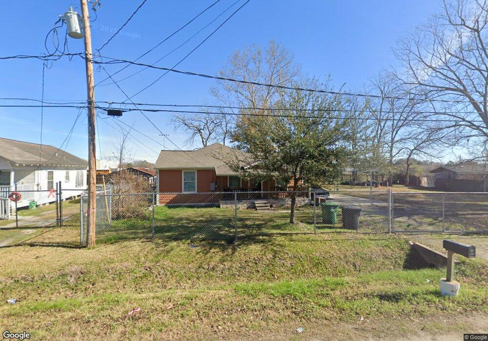 10608 Exeter St, Houston, TX 77093 - photo 1