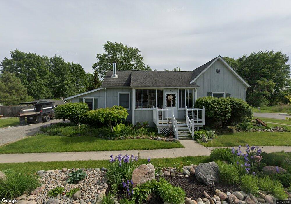 845 Kent St, Carleton, MI 48117 - photo 1