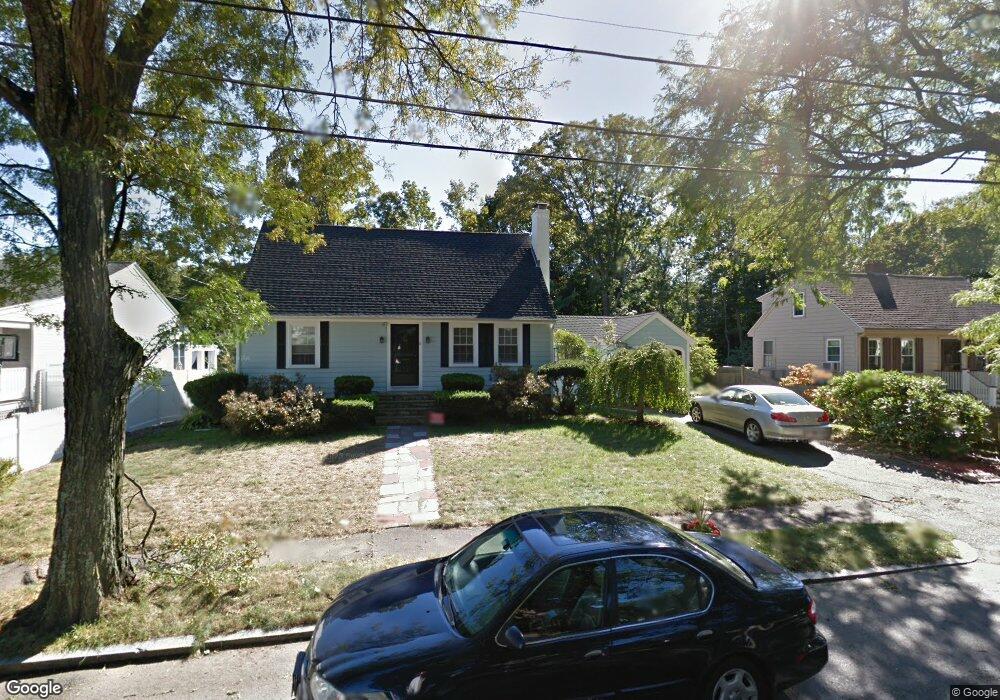 6 Avalon Rd, Stoneham, MA 02180 - photo 1