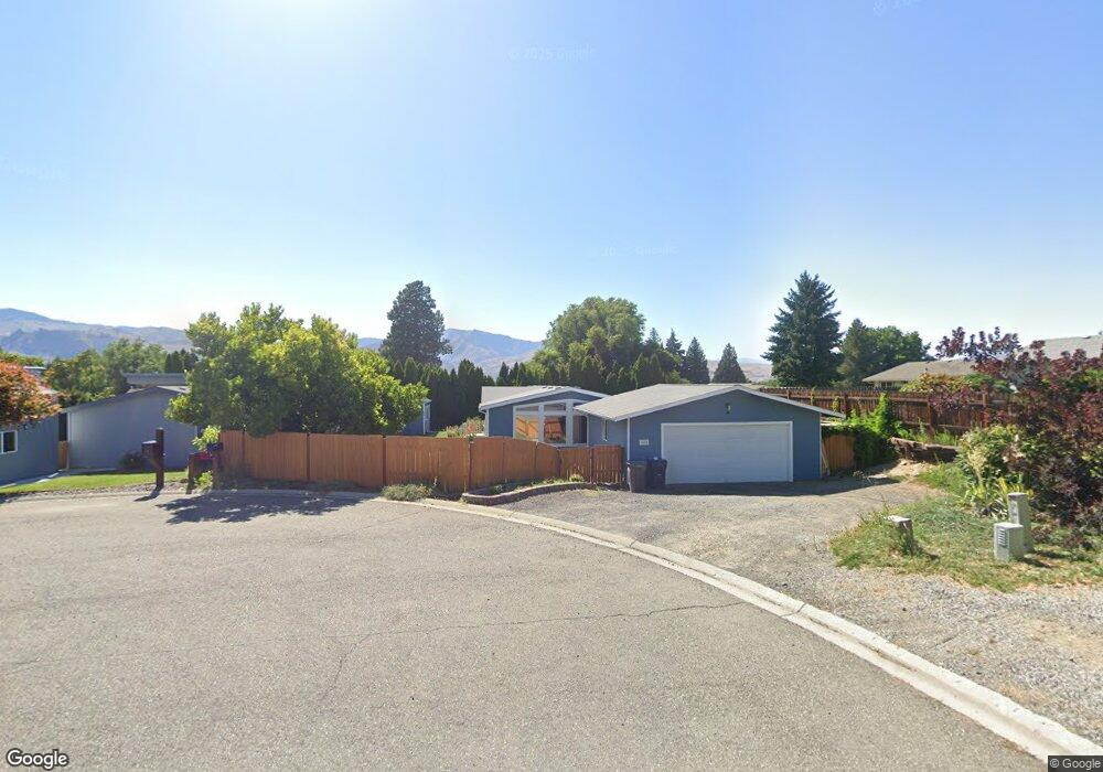 1206 N Denis Ct, East Wenatchee, WA 98802 - photo 1