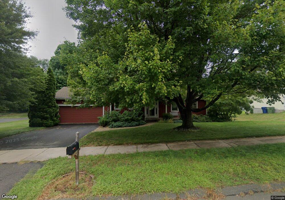 8 Fitzmaurice Cir, Windsor, CT 06095 - photo 1