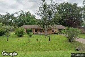 9749 Donchester Cir, Moss Point, MS 39562