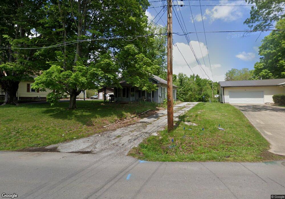 826 E Walnut St, Corydon, IN 47112 - photo 1