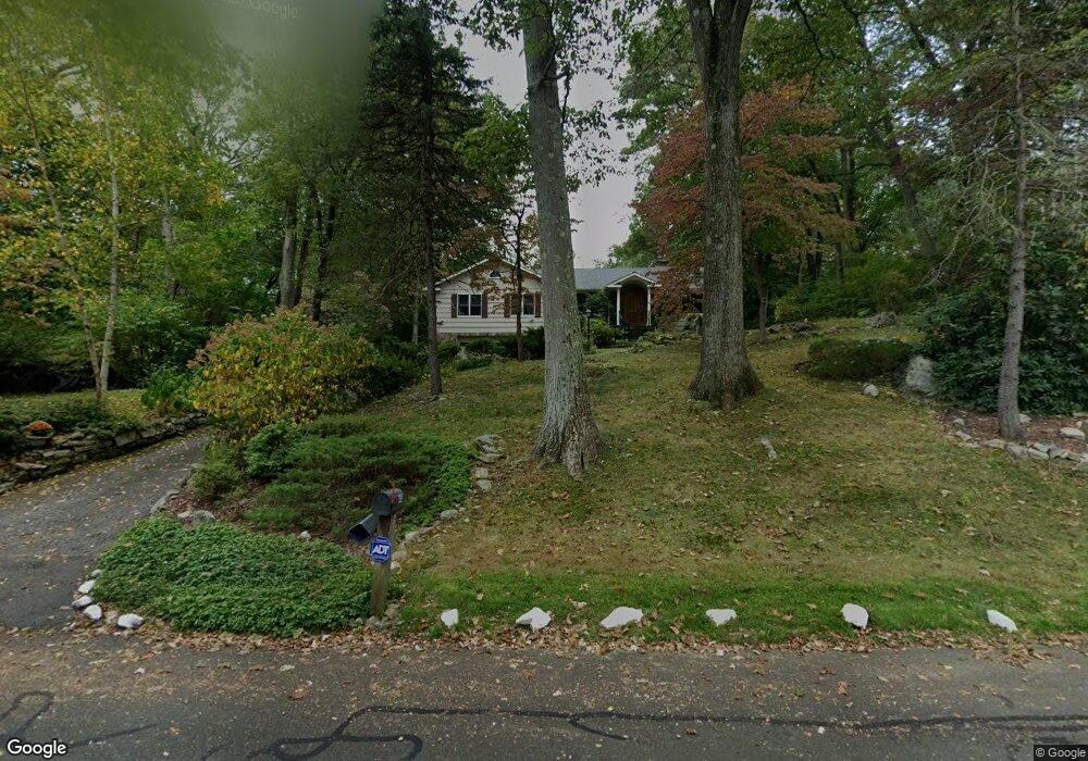 43 Arrow Head Dr, Stamford, CT 06903 - photo 1