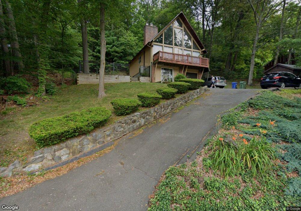 525 S Elm St, Wallingford, CT 06492 - photo 1